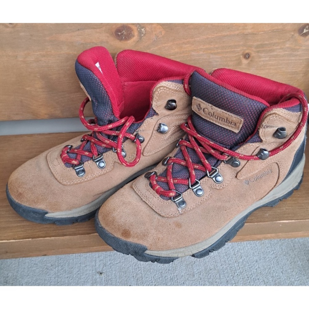 Columbia Women's Newton Ridge Plus Mid Waterproof leather Suede Hiking Boots 7.5